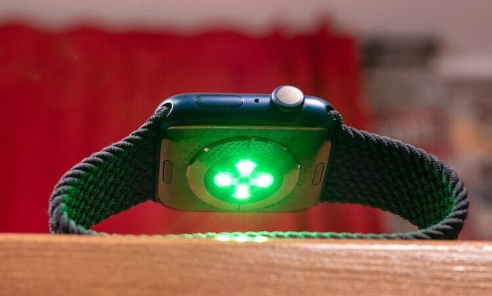 Apple Watch Green Light